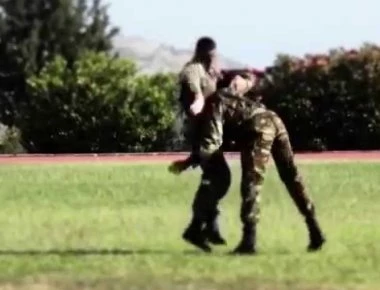 Combatives: Αυτή είναι η πολεμική τέχνη του Ελληνικού Στρατού (βίντεο)